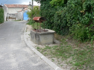 1er puits du haut du Bourg (Ph. G. BRANCHUT 2006)