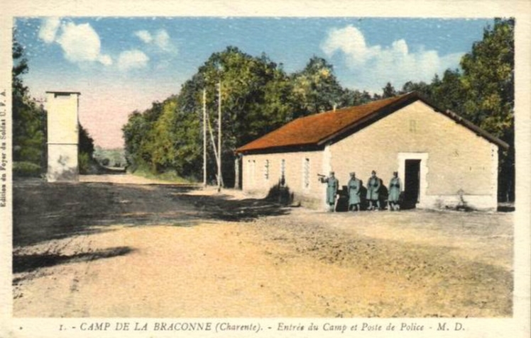 Carte Postale Ancienne – Camp De La Braconne (Charente 16) – Sortie Des Rapports, Années 1900