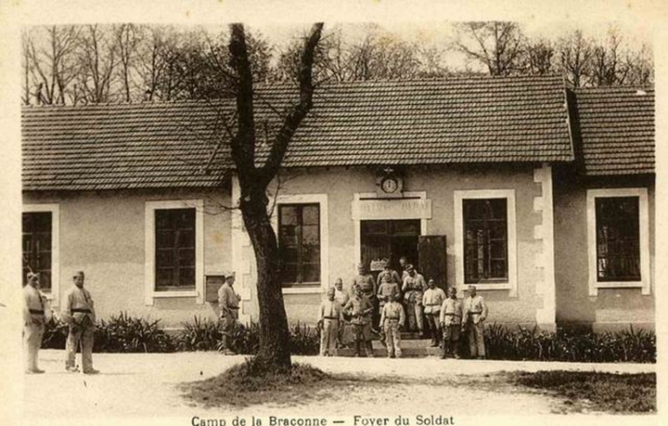 CPA 16 Camp De La Braconne - Sortie Des Rapports - Carte Postale Ancienne 1900, Charente